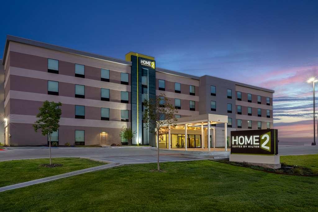 Home2 Suites By Hilton Brownwood Exterior photo